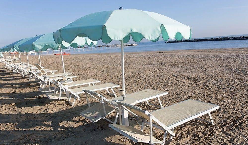 Hotel Platinum Rimini Extérieur photo